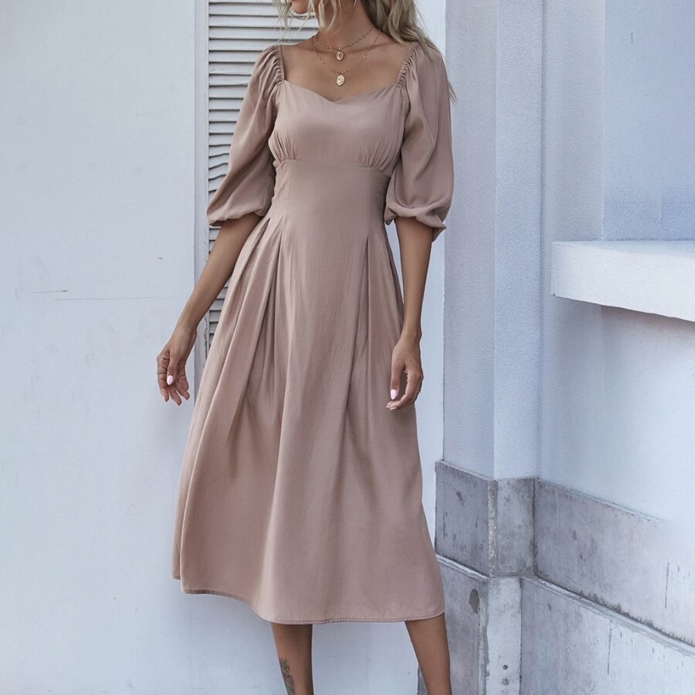 Khaki Sweetheart neck short sleeve midi dress - Picture 11 of 13